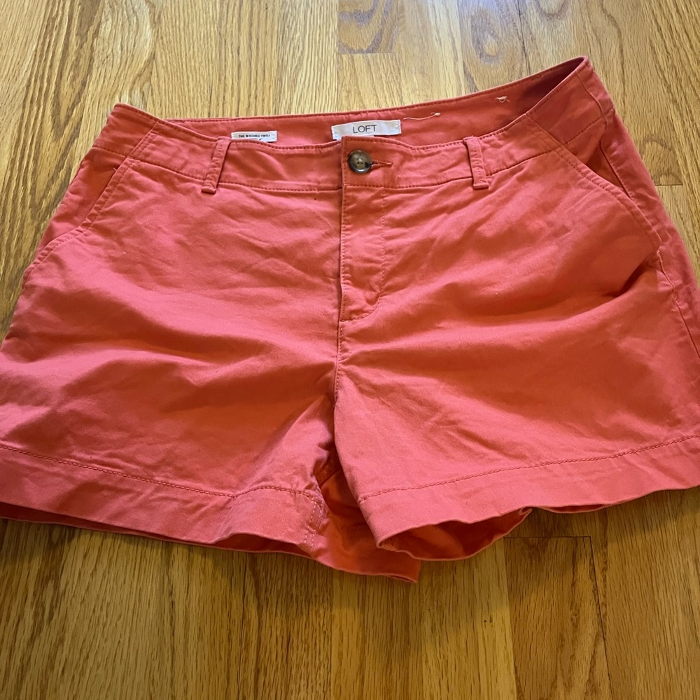 LOFT Twill Shorts 4”
